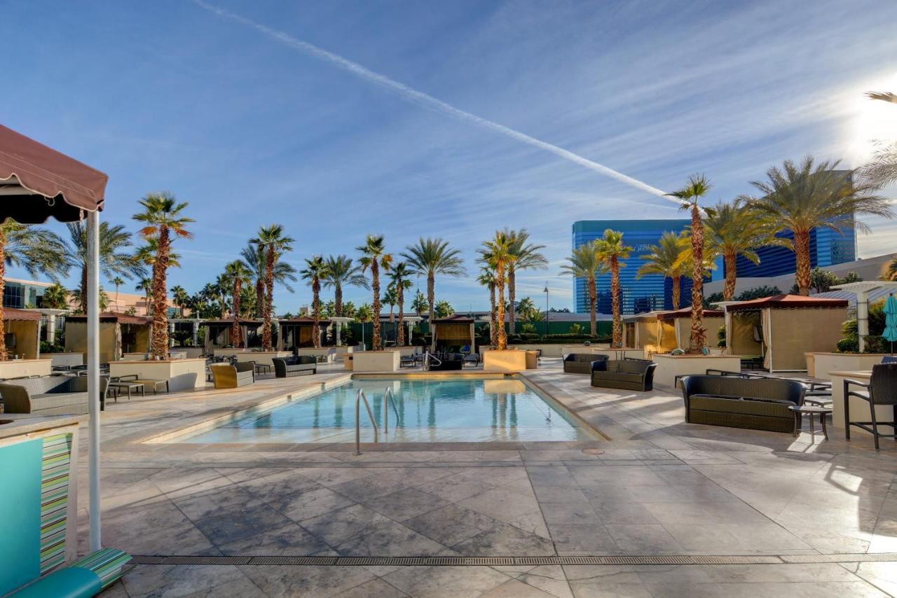Mgm Signature-27-805 F1 Track & Strip View Balcony Las Vegas Exterior photo